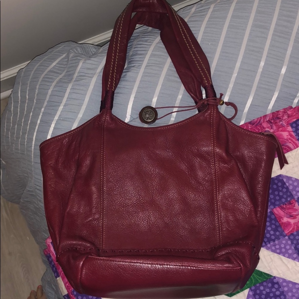 Red The Sak purse